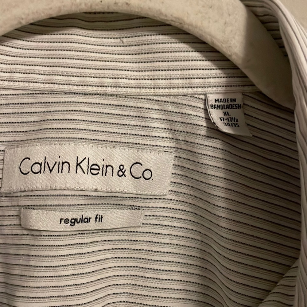 𝅺CALVIN Klein Men’s Button Down Shirt Size XL 17-17.5 - Picture 2 of 5